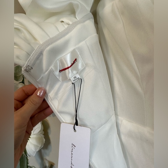 Line and Dot Samara Dress - Picture 15 of 16